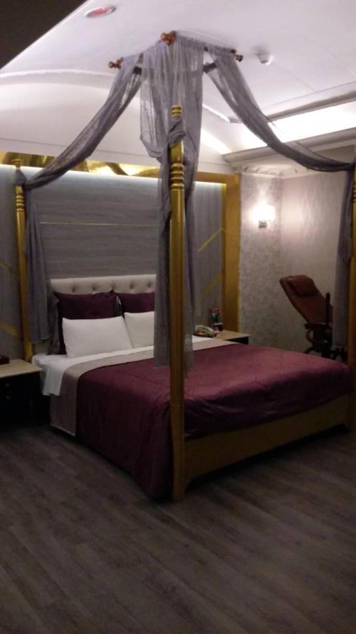Xin Yuan Motel Taichung Extérieur photo